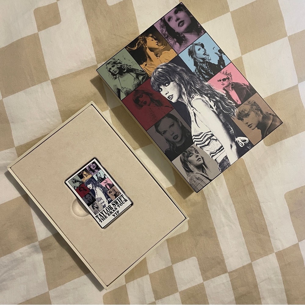 Taylor Swift Eras Tour VIP Box - Picture 5 of 10